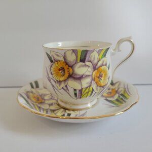 Royal Albert Bone China Flower Of The Month Series Daffodil Tea Cup & Saucer Set